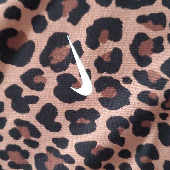 Nike Leopard Sweatshirt (Unisex) - Picture 2 of 5